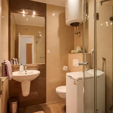 In Near The Sea And Beaches Apartman *