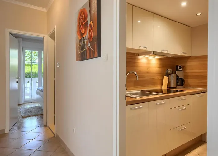 In Near The Sea And Beaches Apartman *